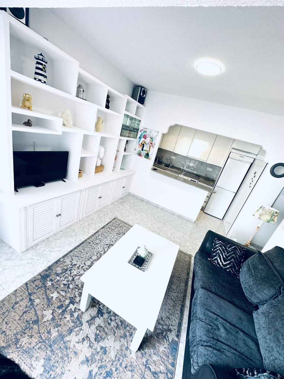 Kitchen or kitchenette, Living room