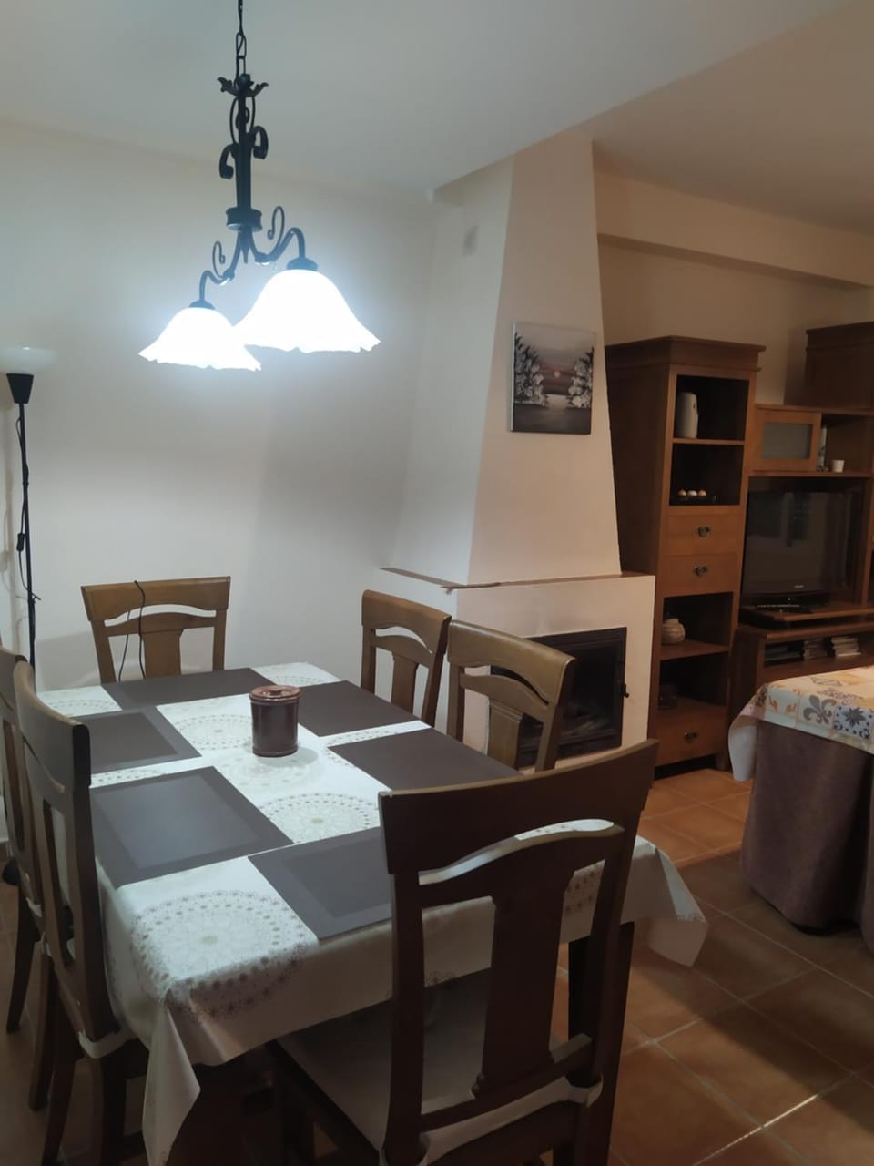 Living room, Dining area, pet friendly