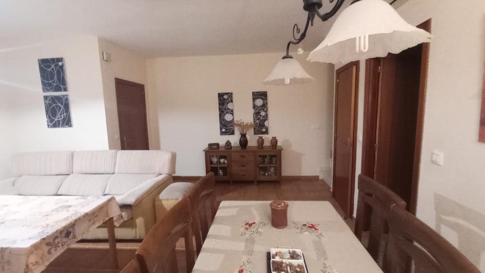 Living room, Photo of the whole room, Dining area