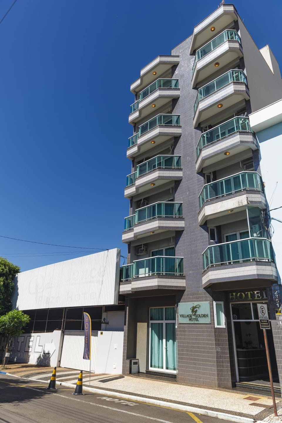 Property building, Day