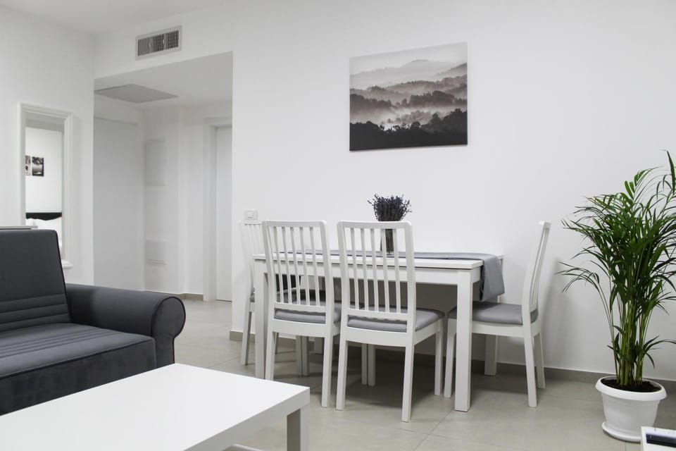 Living room, Seating area, Dining area, air conditioner
