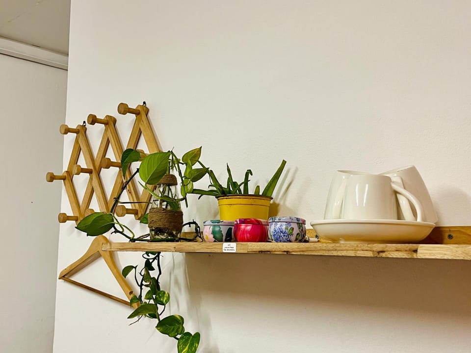 Coffee/tea facilities, Kitchen or kitchenette, Decorative detail