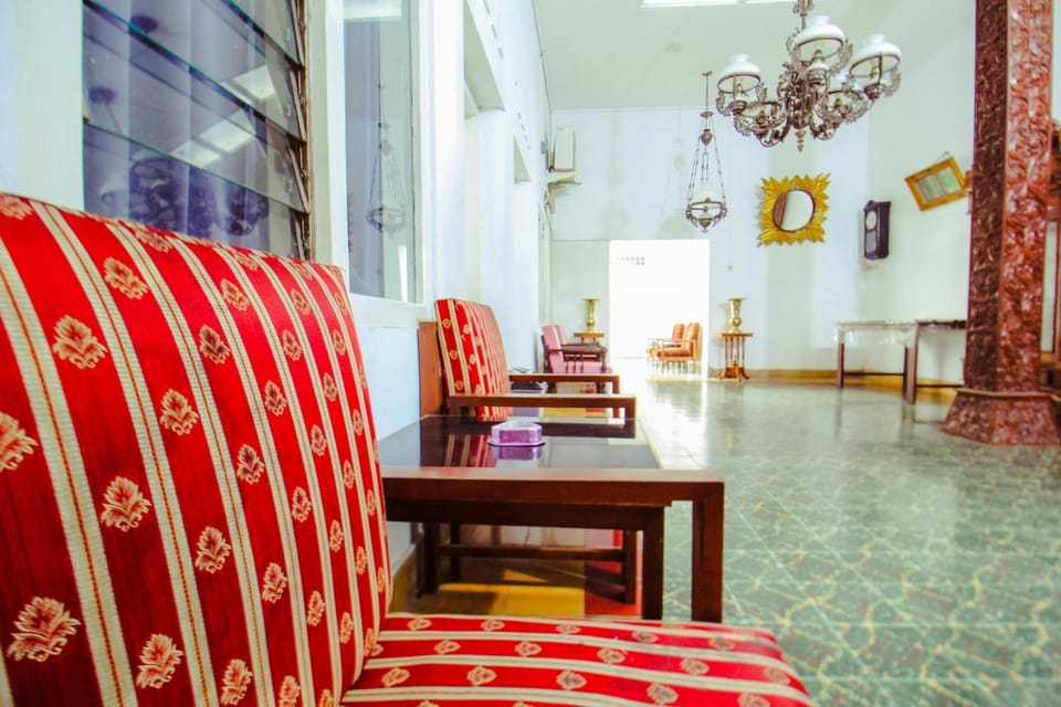 Seating area