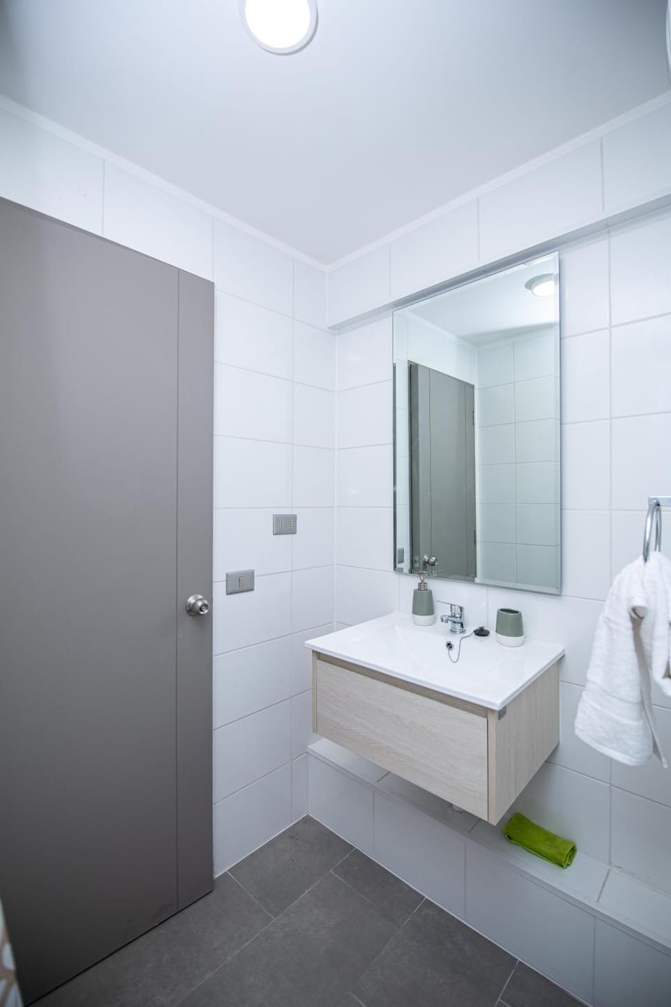 Bathroom, towels