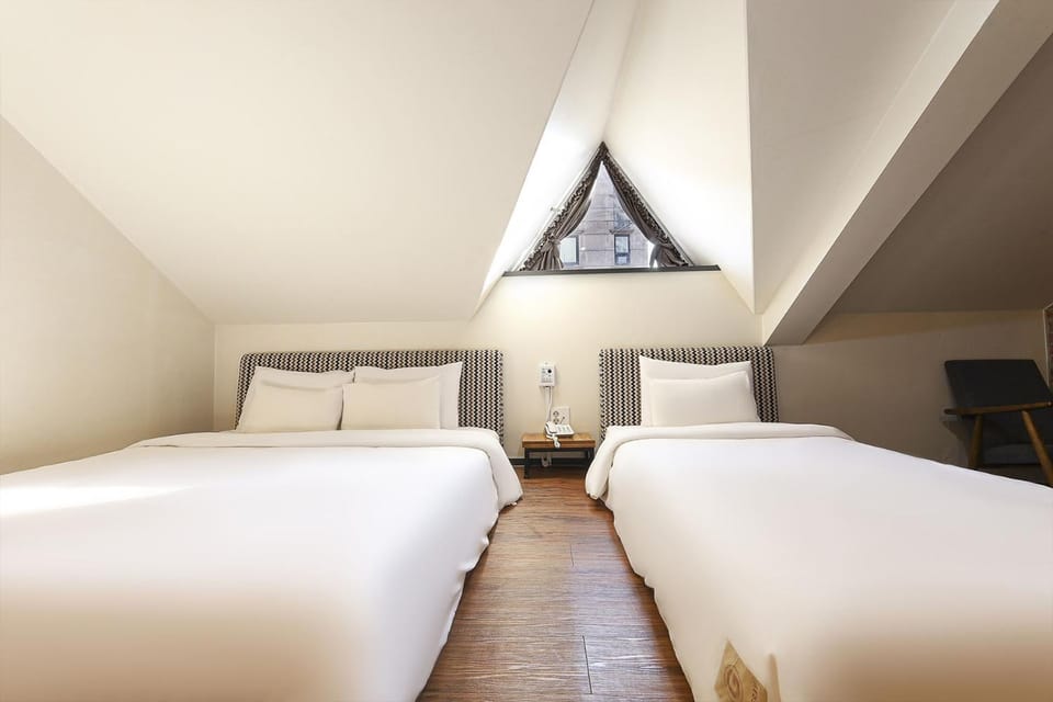 Bed, Decorative detail, Bedroom