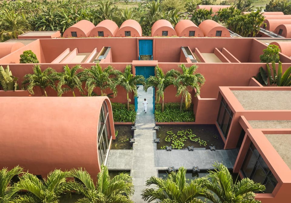 Property building, Spa and wellness centre/facilities