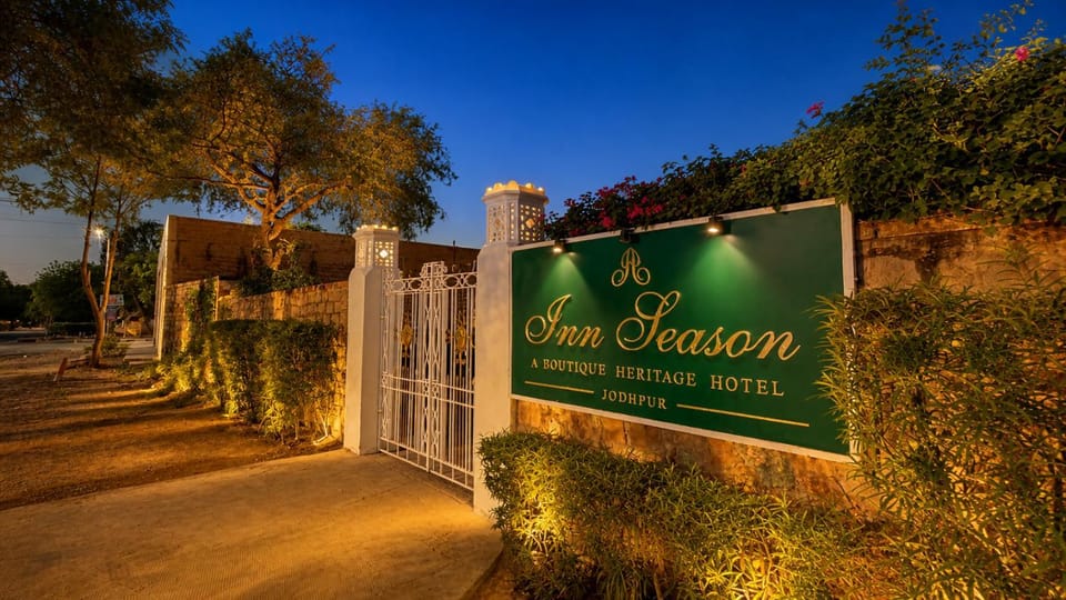 Facade/entrance, Property logo or sign