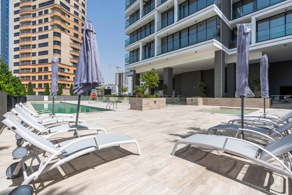 Day, sunbed