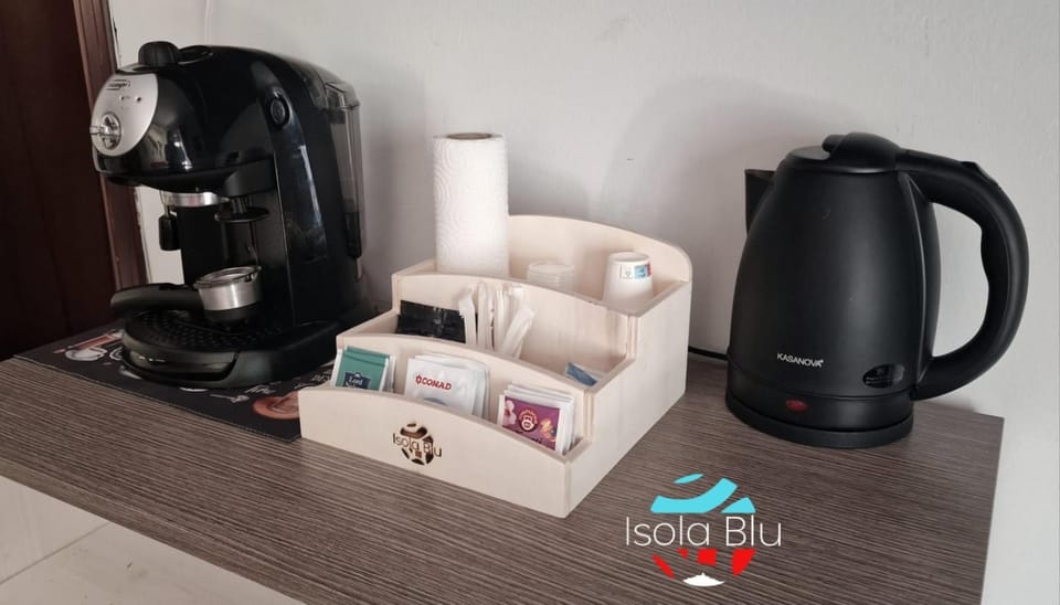 Coffee/tea facilities, Breakfast