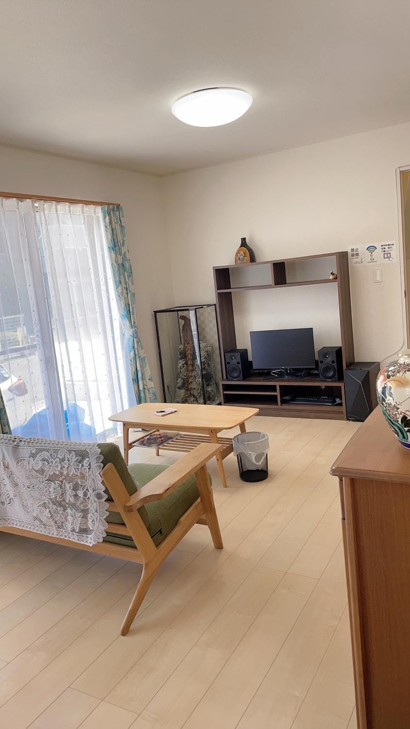TV and multimedia, Living room, Seating area