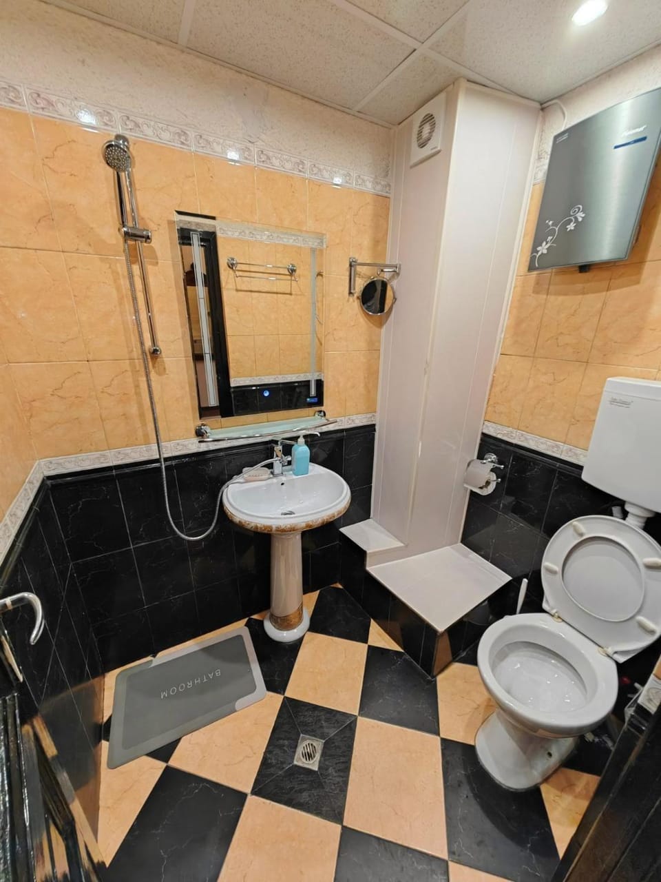 Shower, Toilet, Bathroom