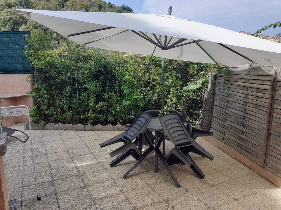 Patio, Balcony/Terrace