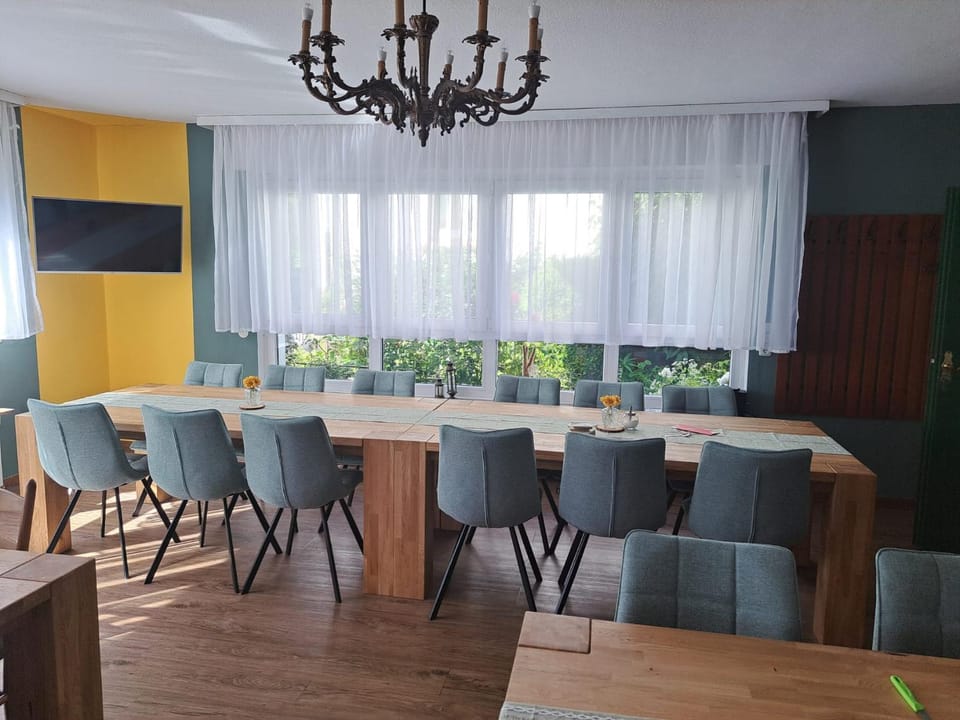 Communal lounge/ TV room, Seating area