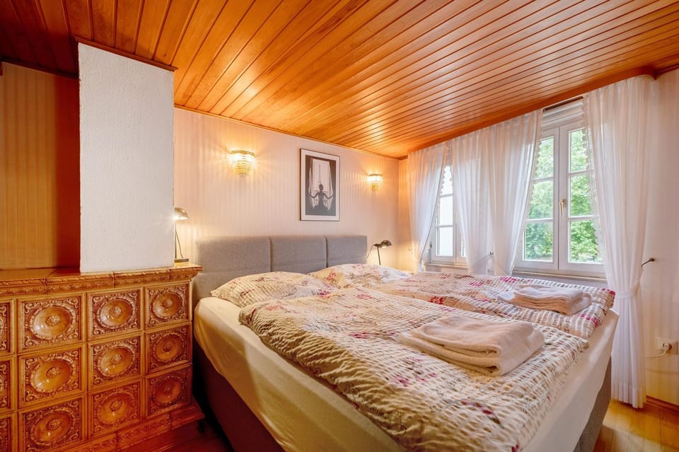 Living room, Bedroom