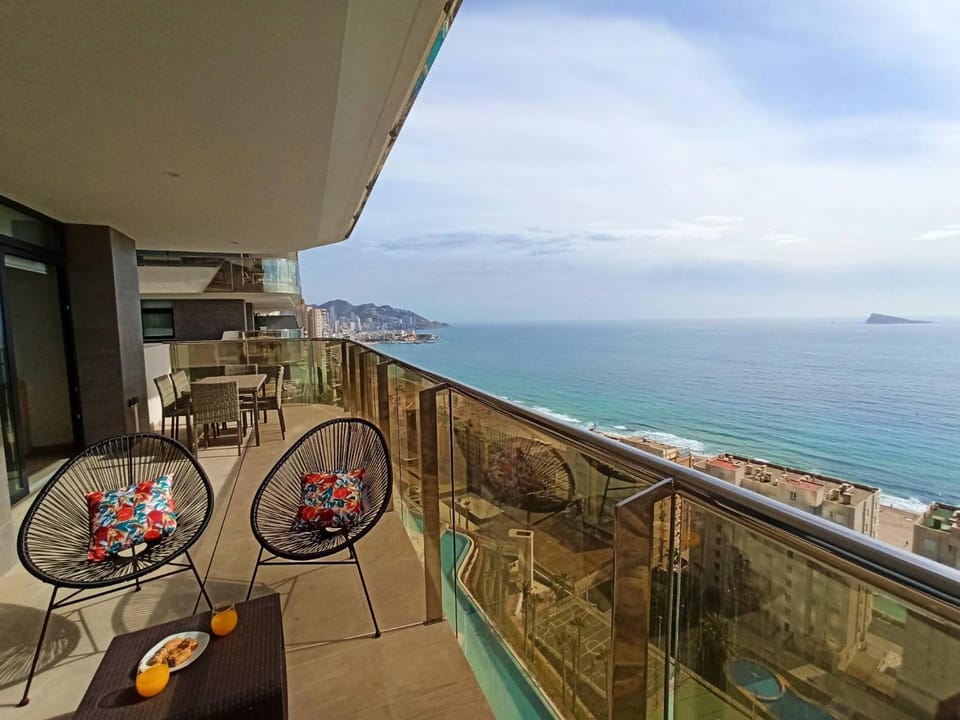 Balcony/Terrace, City view, Sea view