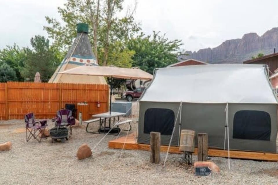 Moab RV Resort Glamping Setup Tent in RV Park #4 OK-T4 House in Utah