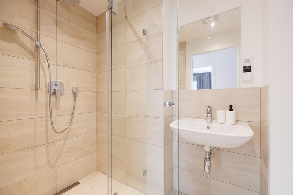Shower, Bathroom, internet, internet, washing machine, washing machine