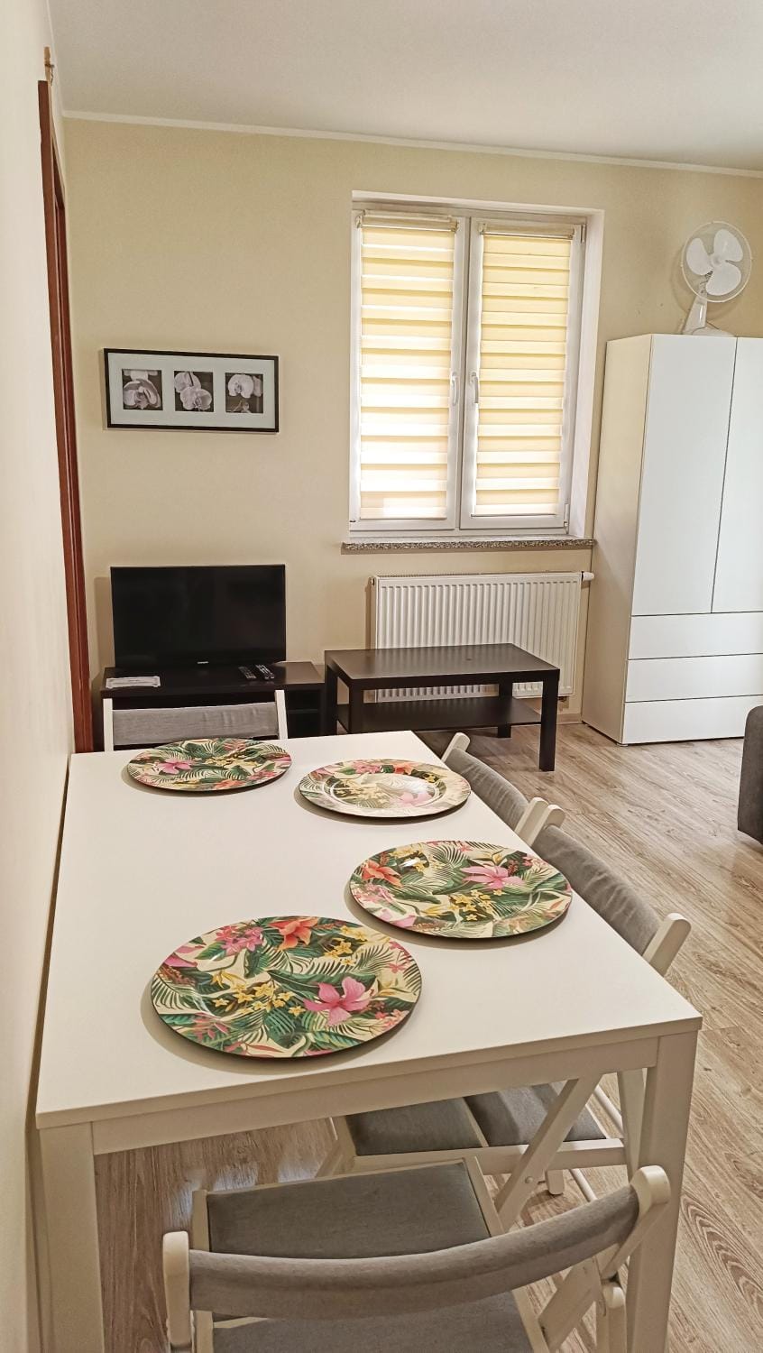TV and multimedia, Dining area