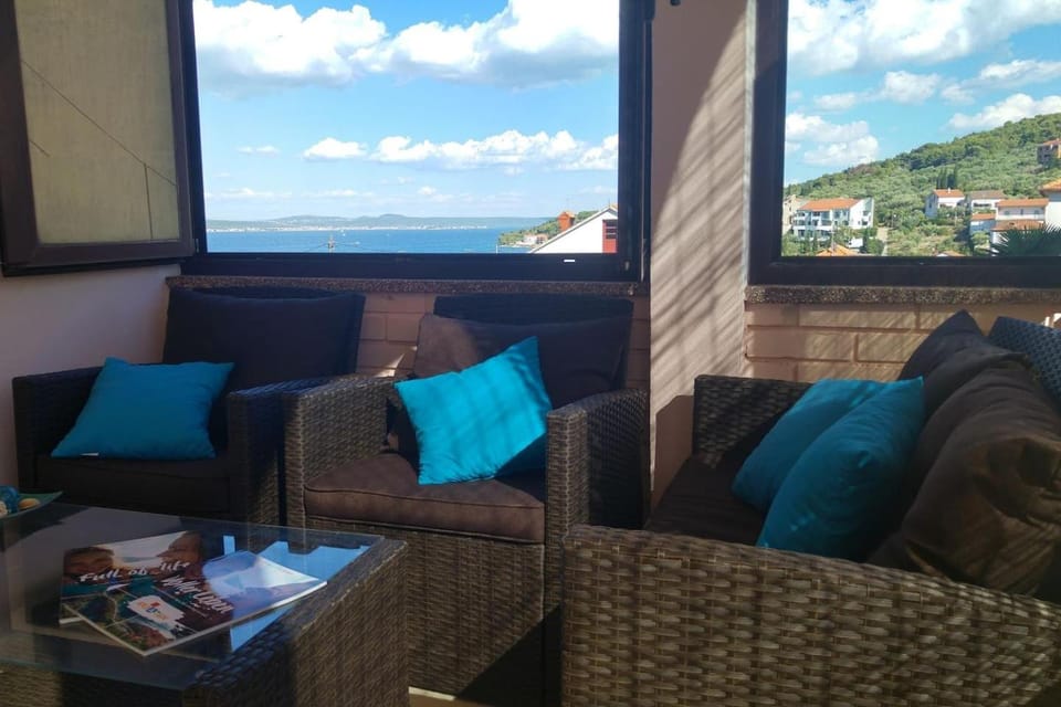 Balcony/Terrace, Seating area, Sea view