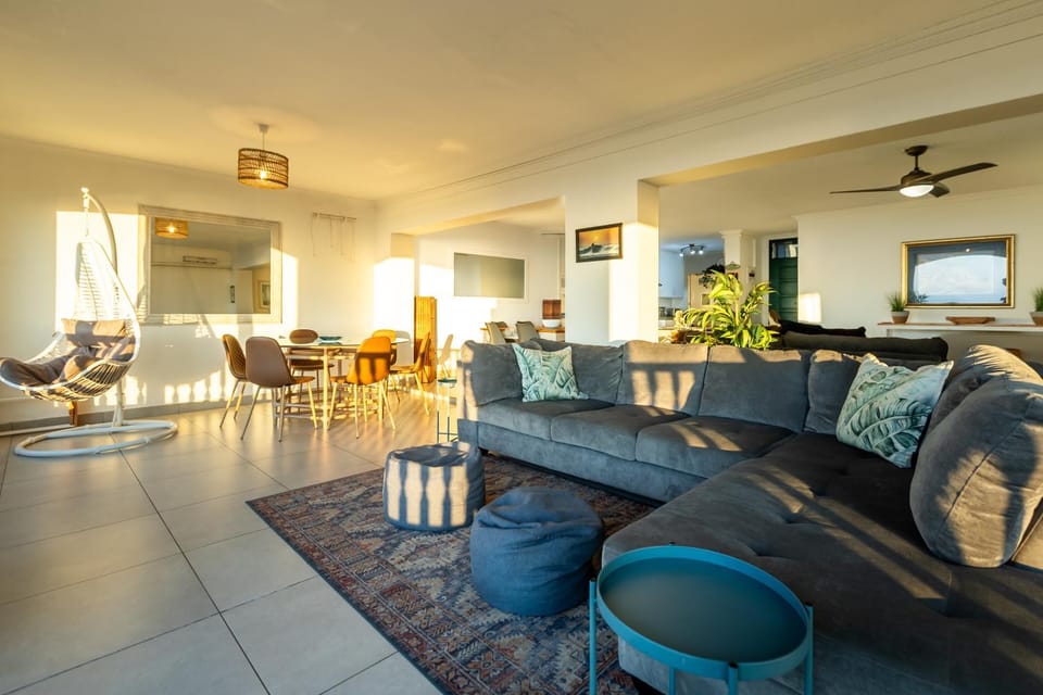 Living room, Lounge or bar, Seating area