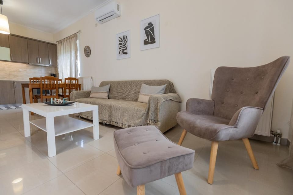 Living room, air conditioner