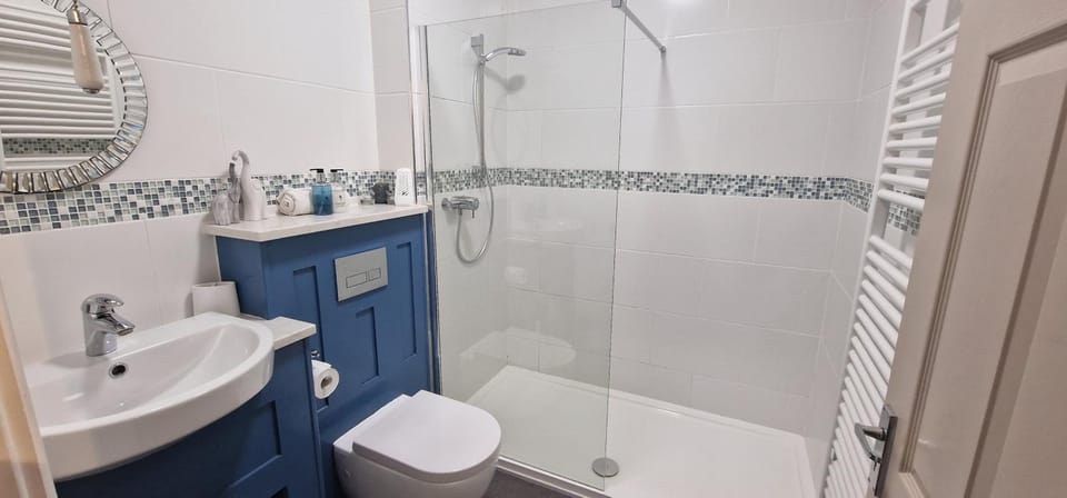 Pear Apartment York City Centre - Self Check-in Apartment in York