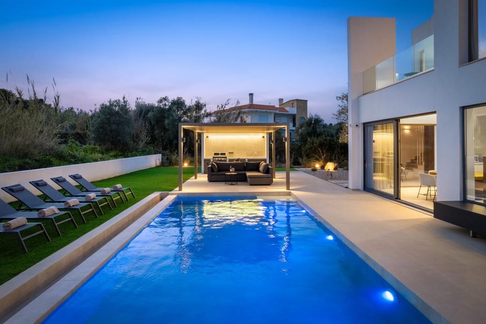 Property building, Swimming pool