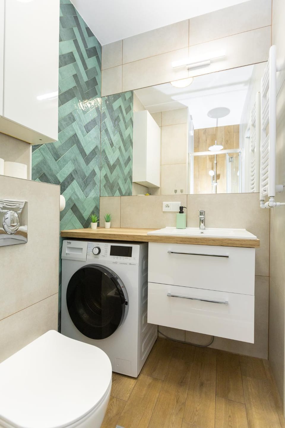 Toilet, Bathroom, washing machine