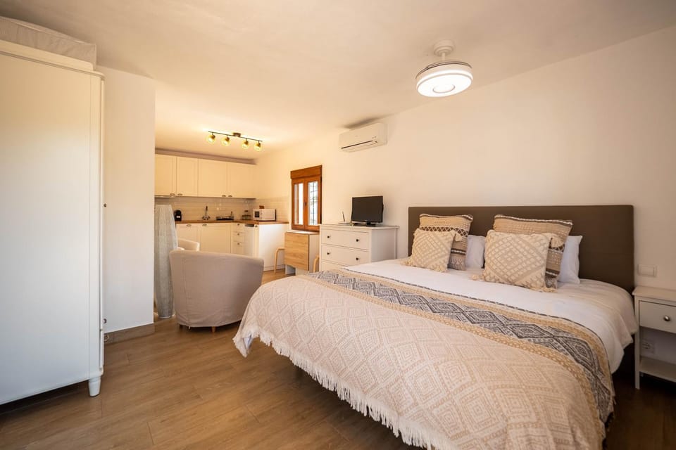 Casa Amarilla Casitas Apartment in Valle del Guadalhorce