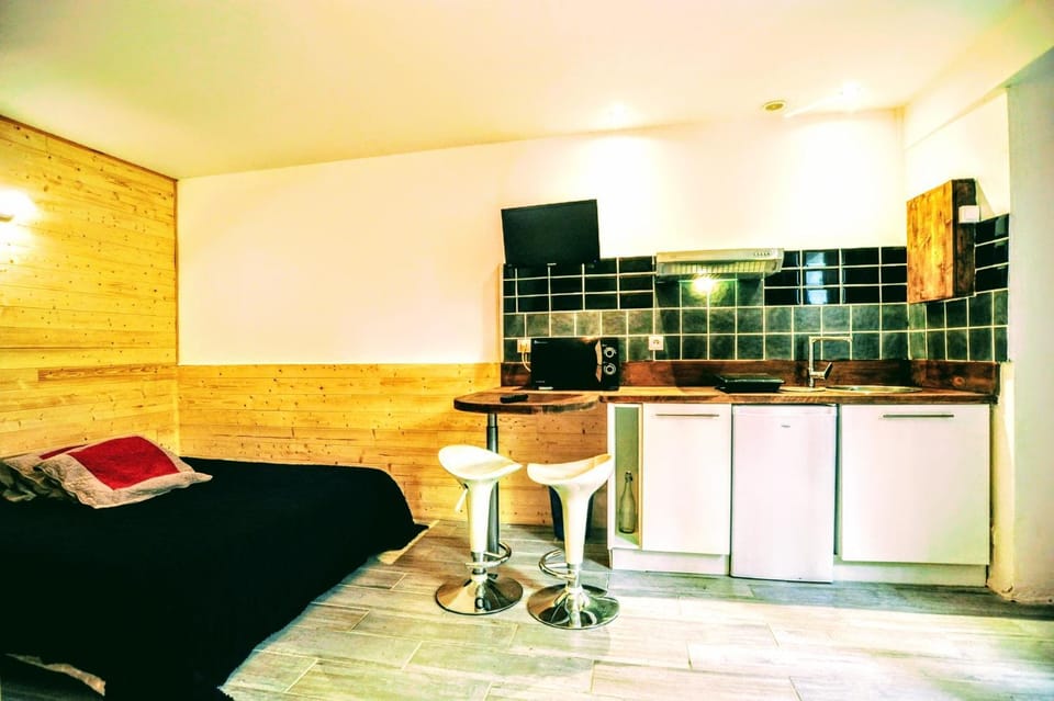 Studio Longchamp Apartment in Marseille