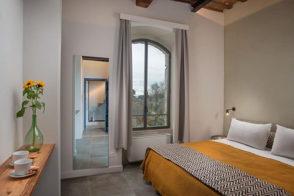 Bed, View (from property/room), Photo of the whole room, Bedroom