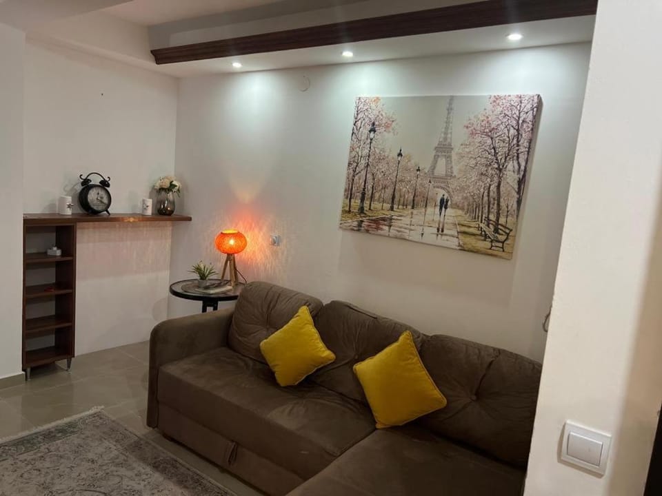 Apartment with three Rooms Apartment in Budva Municipality