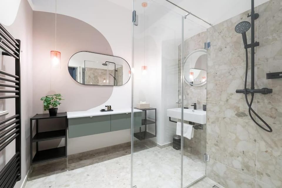 Elegant 1BR Suite, City Close by HM Apartment in Vienna