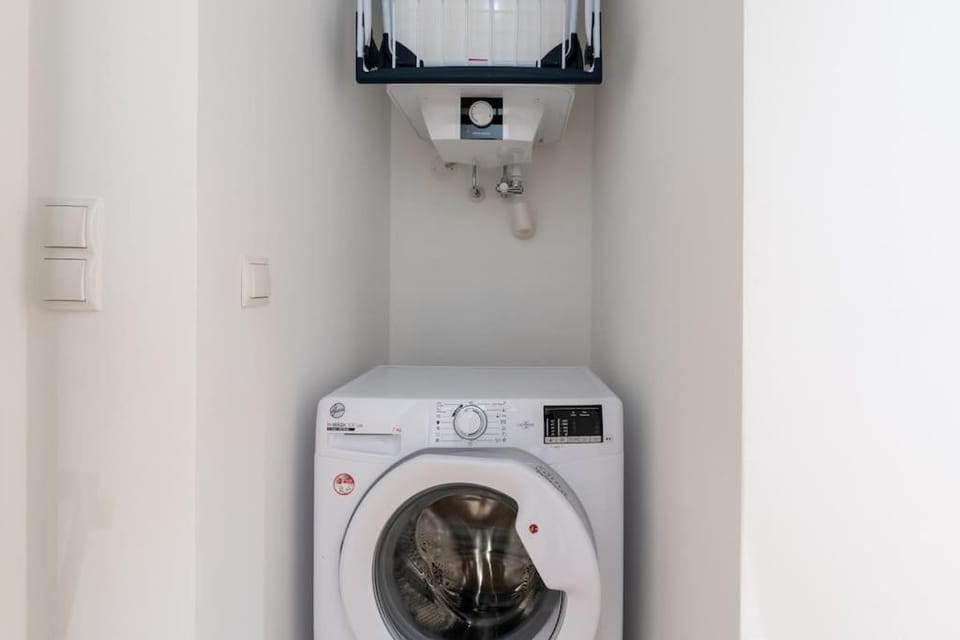 Pristine 1BR Suite, Quick to City by HM Apartment in Vienna