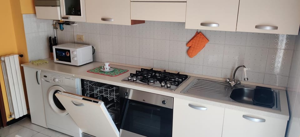 "Casa Sofia" appartamento Raffalda ZONA CLINICA Apartment in Piacenza