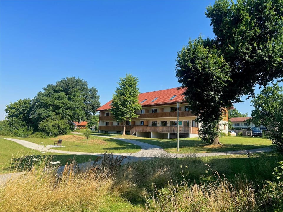 Chalet An der Brunnader-Ihr perfekter Rückzugsort in der Bayerischen Toskana-Überwiegend mit Klima-3Geh-Min zur Therme Hotel in Upper Austria