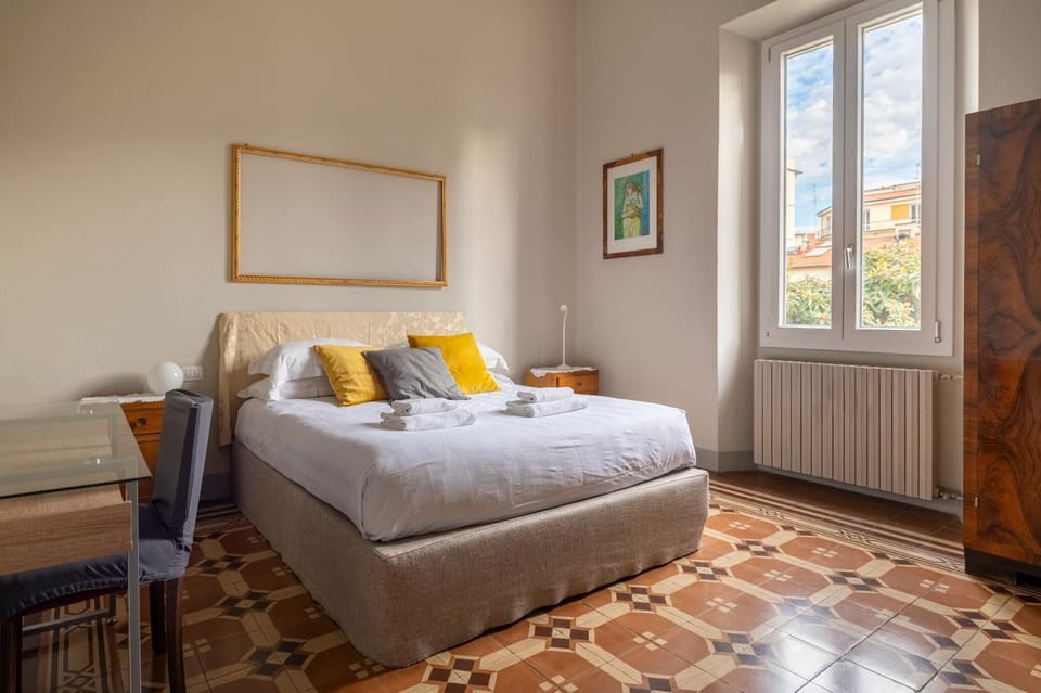 Bed, Photo of the whole room, Bedroom, internet, towels