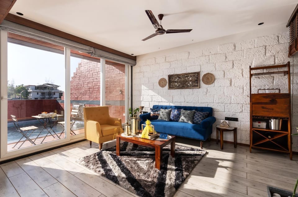 Living room, Seating area, fireplace