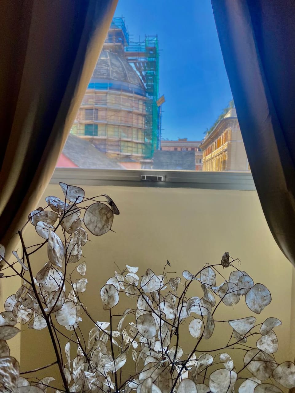Colombo Green House Apartment in Genoa
