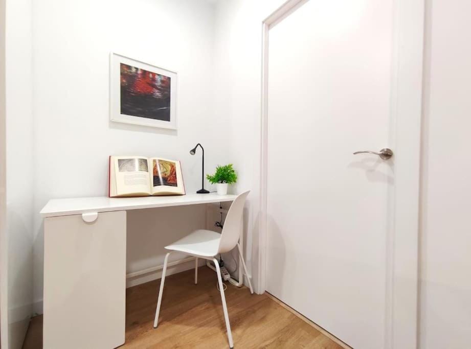 La Casa del Artista A Apartment in Seville