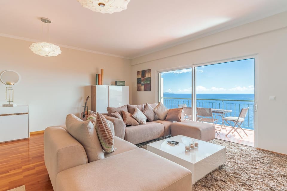 Natural landscape, Living room, Dining area, Sea view
