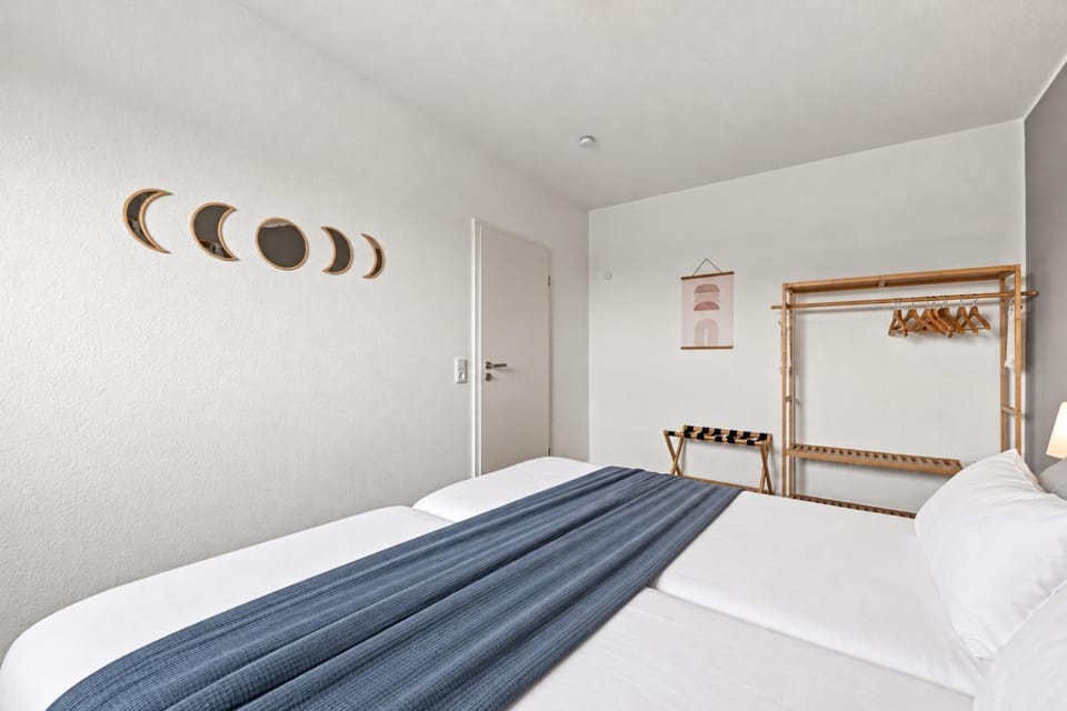 Bed, Photo of the whole room, Bedroom, wardrobe