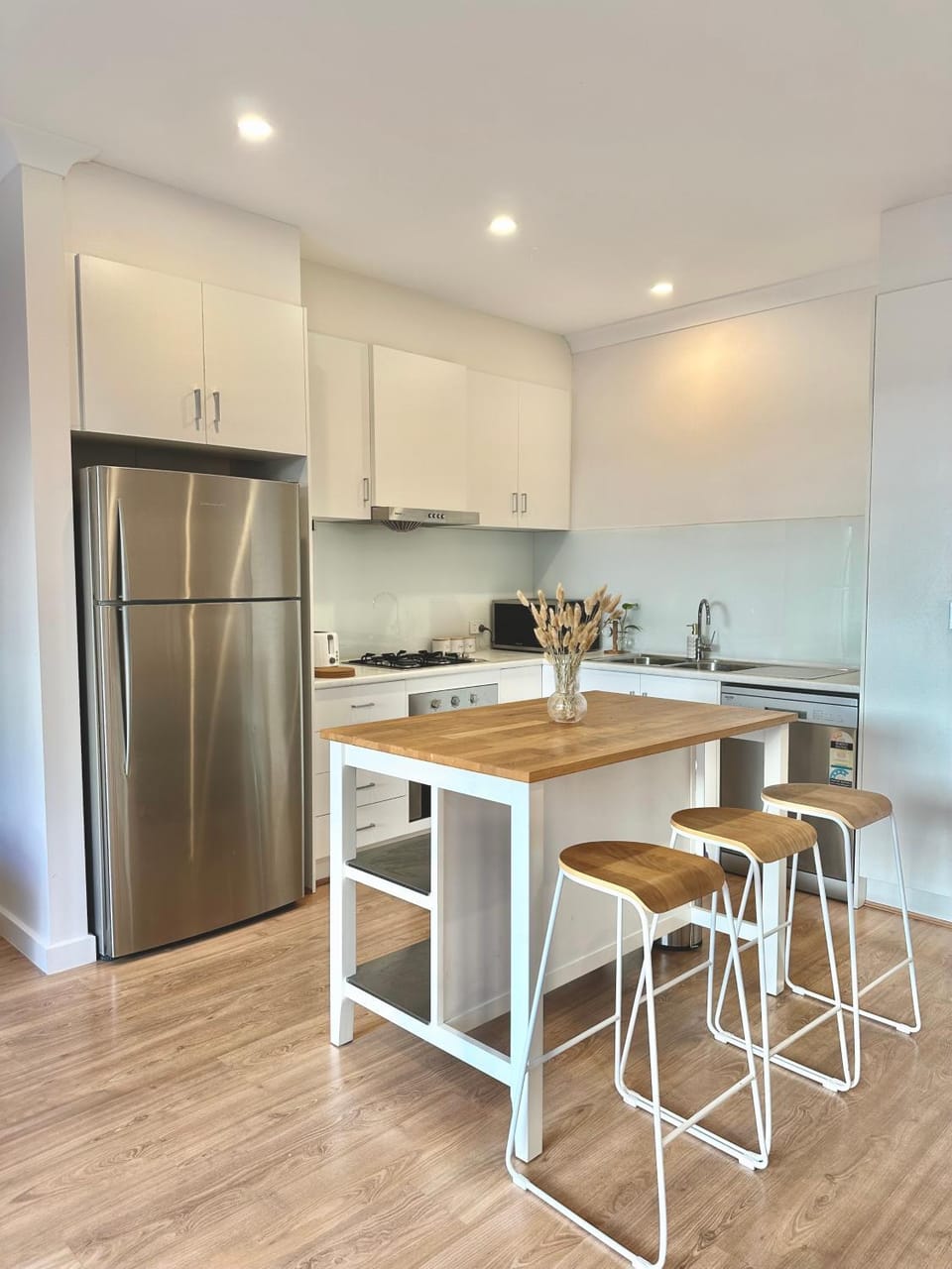 Fully Equipped 3BR-Townhouse Apartment in Adelaide