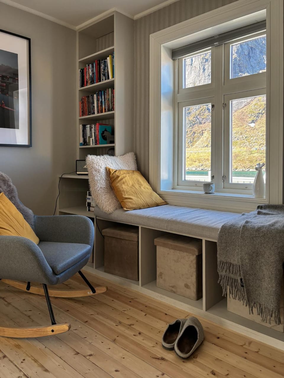 Library, View (from property/room), Living room, Seating area