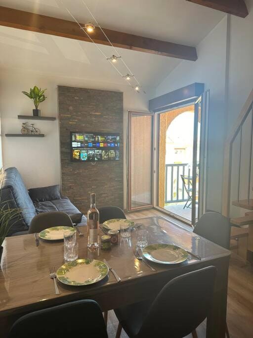 Le Belle Bleue Apartment in Fleury