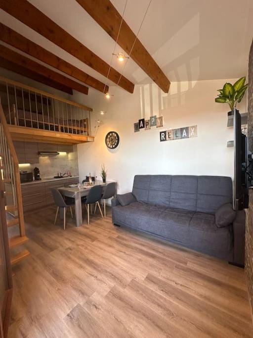 Le Belle Bleue Apartment in Fleury