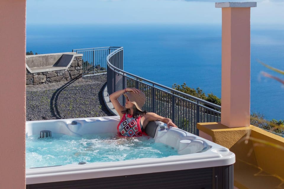 Hot Tub, Balcony/Terrace, Sea view