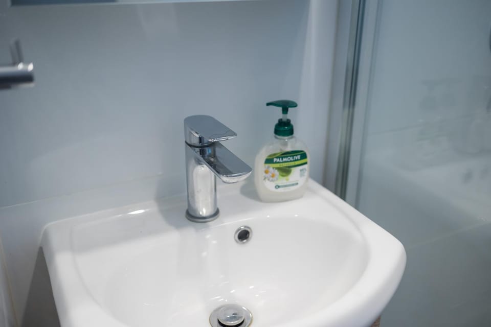 Brand New Furnished Studios Apartment hotel in Sydney