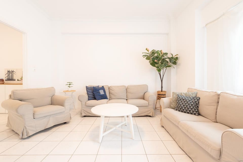 Family, Sunny choice 1 Km Athens 3 bedrms, 120 s.m Apartment in Athens