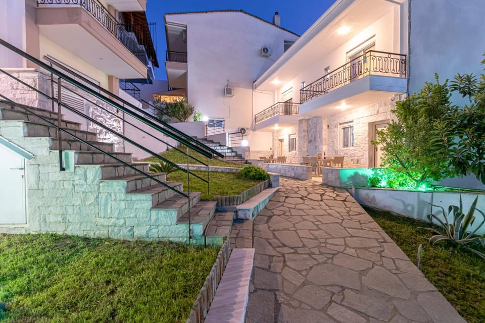 Crystal House 2 Apartment in Halkidiki
